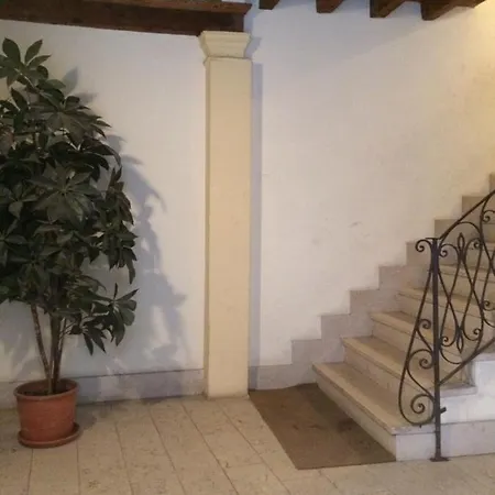 La Zulina Apartment *